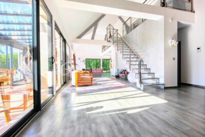 Maison av jardin arboré vue dégagée et sous-sol total ! – 10 pièces – 4 chambres – 239 m²