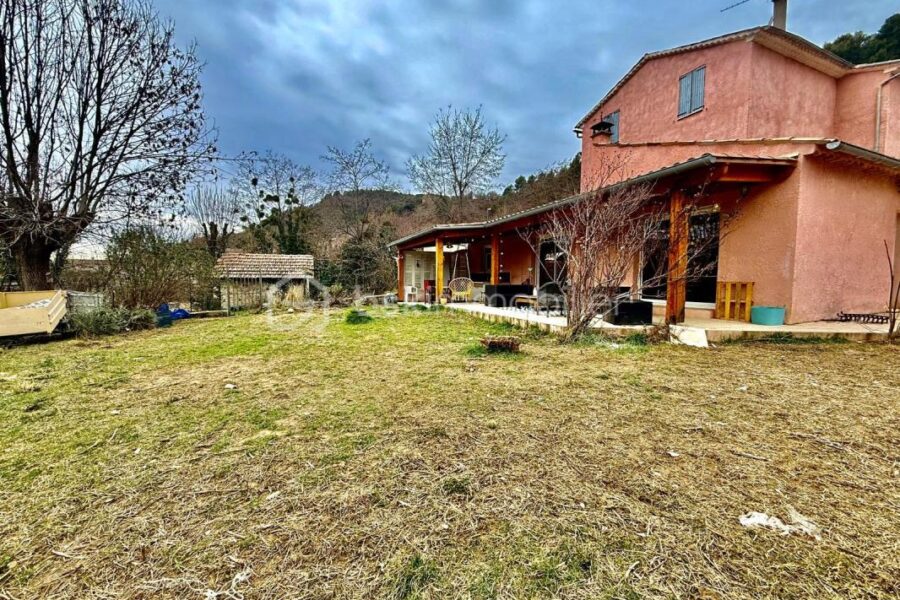Maison à vendre à Mezel