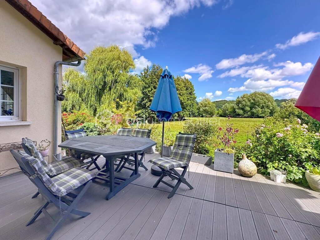 Élégante maison contemporaine de 149 m² au cœur d’un environnement privilégié – 5 pièces – 3 chambres – 149 m²