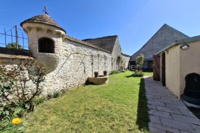 JOLIE MAISON EN PIERRE PRIX NEGOCIABLE – 4 pièces – 2 chambres – 91 m²