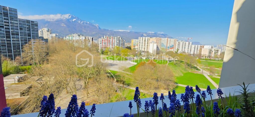 T3/T4 85M² L’OPPORTUNITÉ pour un projet de rénovation sur mesure – 4 pièces – 3 chambres – 83 m²