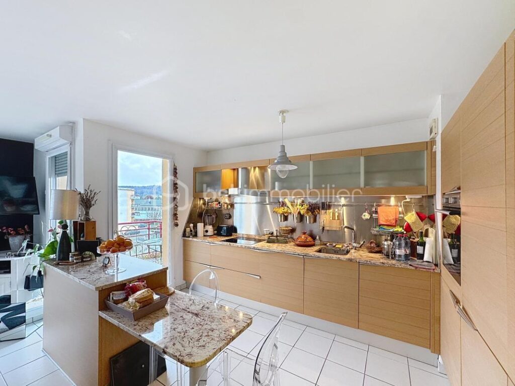 Appartement 3 pièces dans résidence avec garage et ascenseur – 3 pièces – 2 chambres – 66 m²