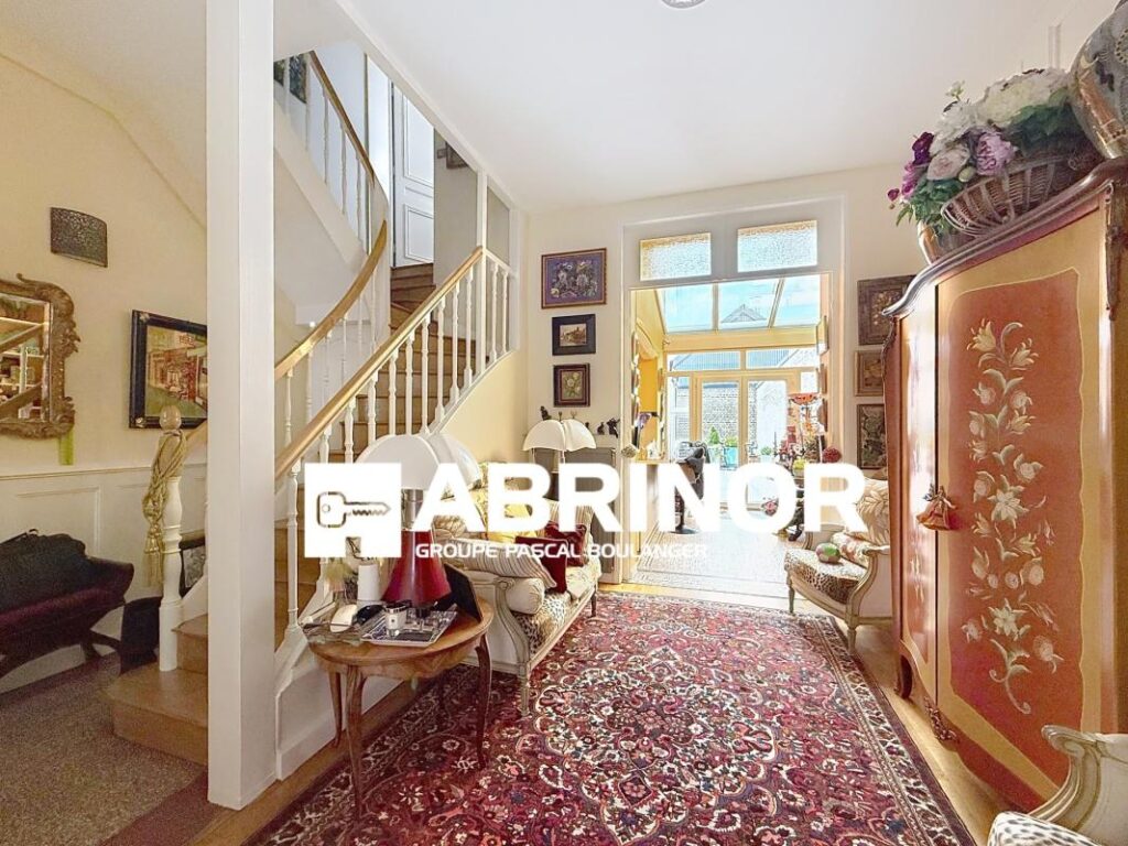 Maison de charme – Quartier Saint-Acheul – Amiens – 5 pièces – 3 chambres – 117 m²