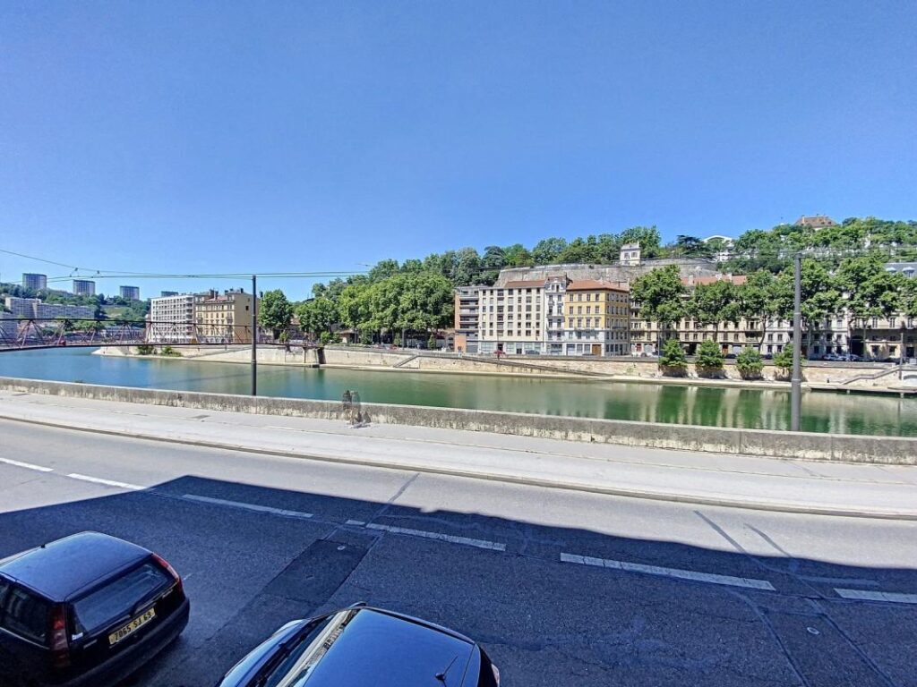 Appartement T1 vue Saône – 1 pièce – NR chambres – 29 m²