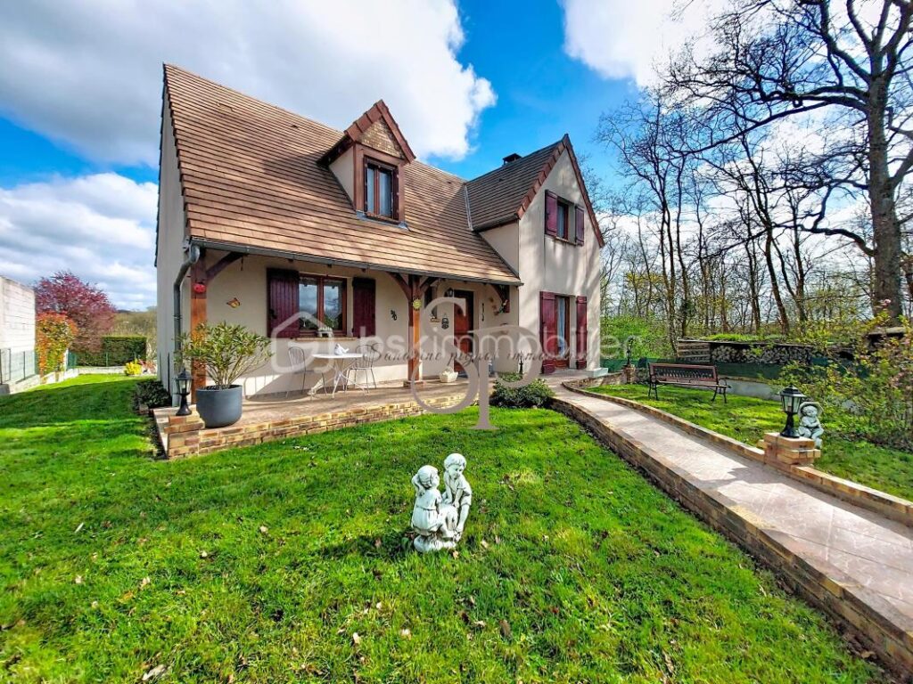 Maison 5 pièces 3 chambres – 5 pièces – 3 chambres – 106 m²