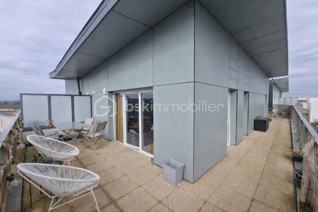 Magnifique appartement 3 pièces avec balcon panoramique et double terrasse – Montlouis-sur-Loire – 3 pièces – 2 chambres – 60 m²