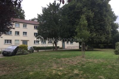 Le Port-Marly- Rue de Paris- Au calme- Prêt à habiter- – 4 pièces – 3 chambres – 62 m²