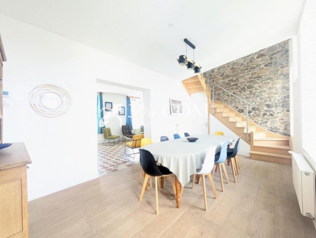 EXCEPTION A WIMEREUX, MAISON FAMILIALE COUP DE COEUR – 11 pièces – 7 chambres – 210 m²