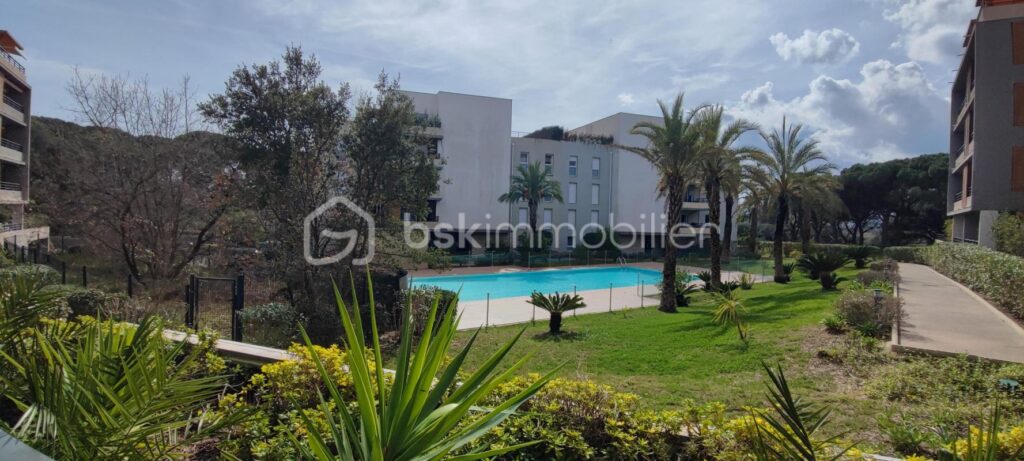 Super T3 garage double parking piscine – 3 pièces – 2 chambres – 64 m²