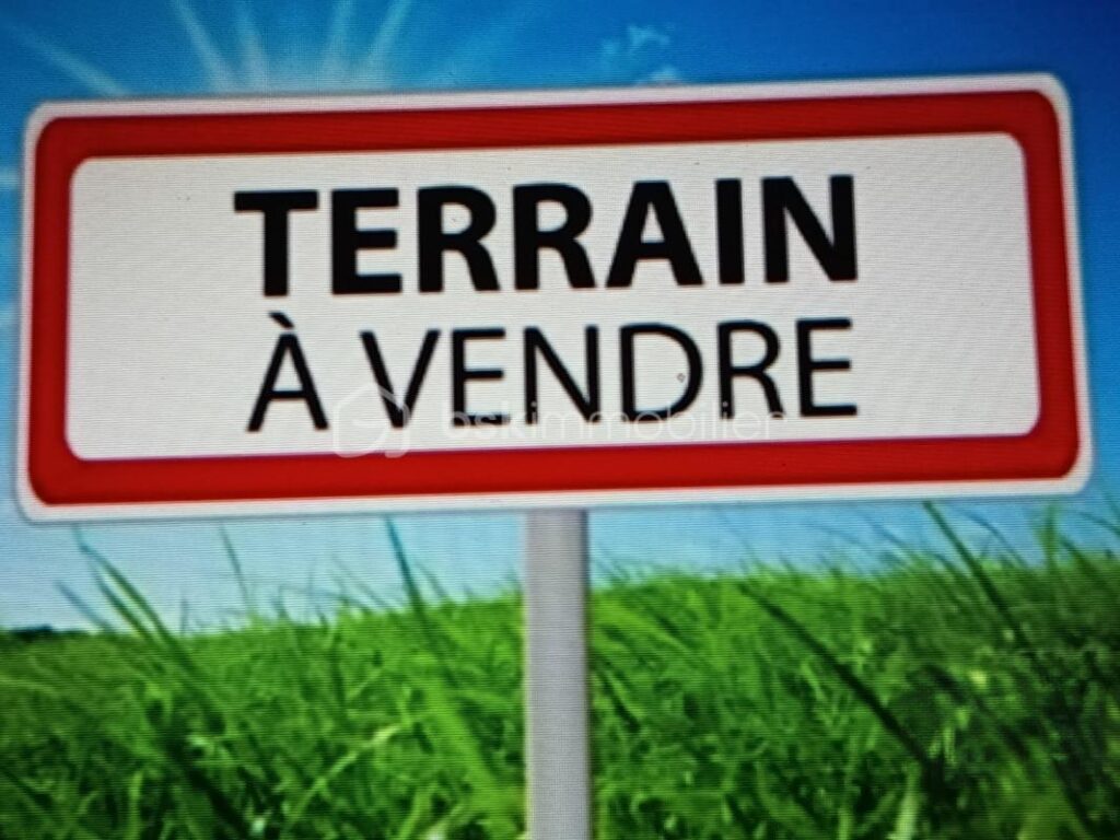 TERRAIN CONSTRUCTIBLE D’EXCEPTION, VUE iMPRENABLE SUR BOIS – NR pièces – NR chambres – 665 m²