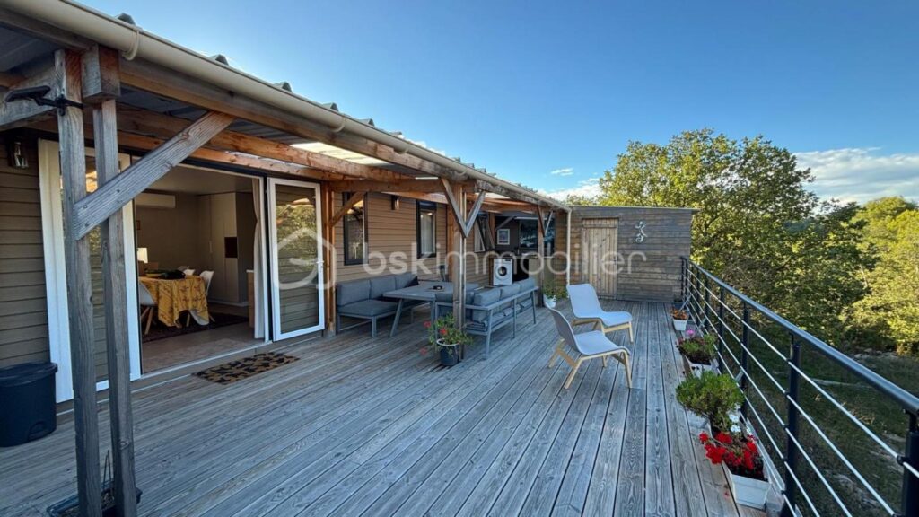 T4 récent et sa magnifique Terrasse à Rocbaron – 4 pièces – 3 chambres – 43 m²