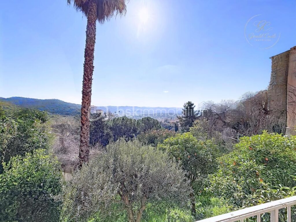 Appartement 5/6 pièces de 104 m² à Grasse – 5 pièces – 3 chambres – 103 m²