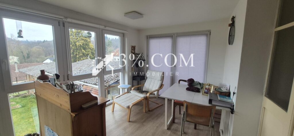 Maison familiale de 136,5 m2 – 8 pièces – 5 chambres – 136 m²