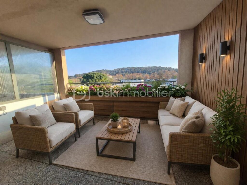 OLLIOULES: T3 EN DUPLEX AVEC TERRASSE – 3 pièces – 2 chambres – 59 m²