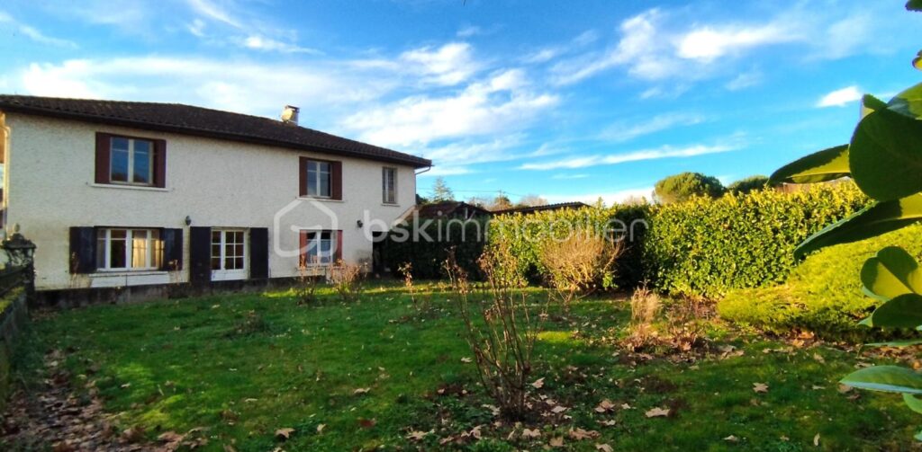 OPPORTUNITE RARE! – 7 pièces – 4 chambres – 164 m²