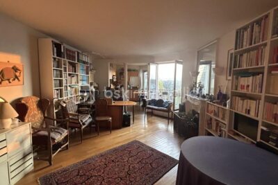 Appartement avec vue lac dans immeuble haussmannien – 5 pièces – 3 chambres – 94 m²