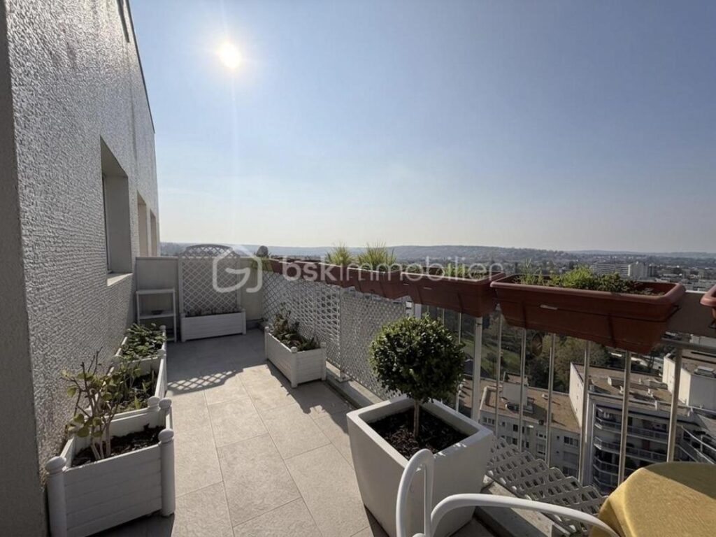Marly-le-Roi – Dernier étage – Vue panoramique d’exception – 3 pièces – 2 chambres – 68 m²