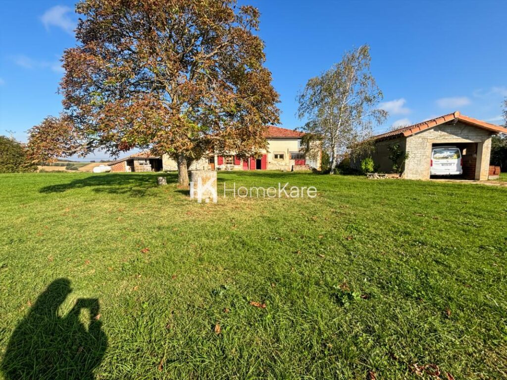 VUE PYRENNEES !!! – 5 pièces – 3 chambres – 197 m²