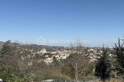 Maison Familiale 6 Chambres – 8 pièces – 6 chambres – 178 m²