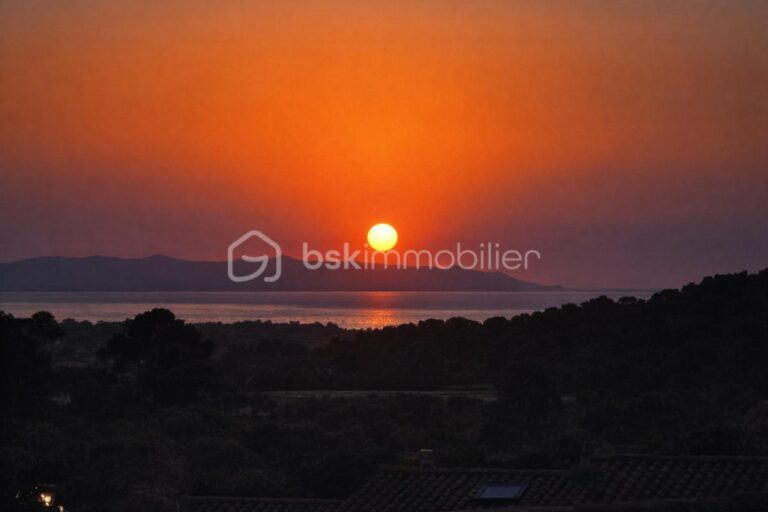 Vue mer exceptionnelle – Maison T5 de 145m² sur le Mont des Oiseaux – 5 pièces – 4 chambres – 145 m²