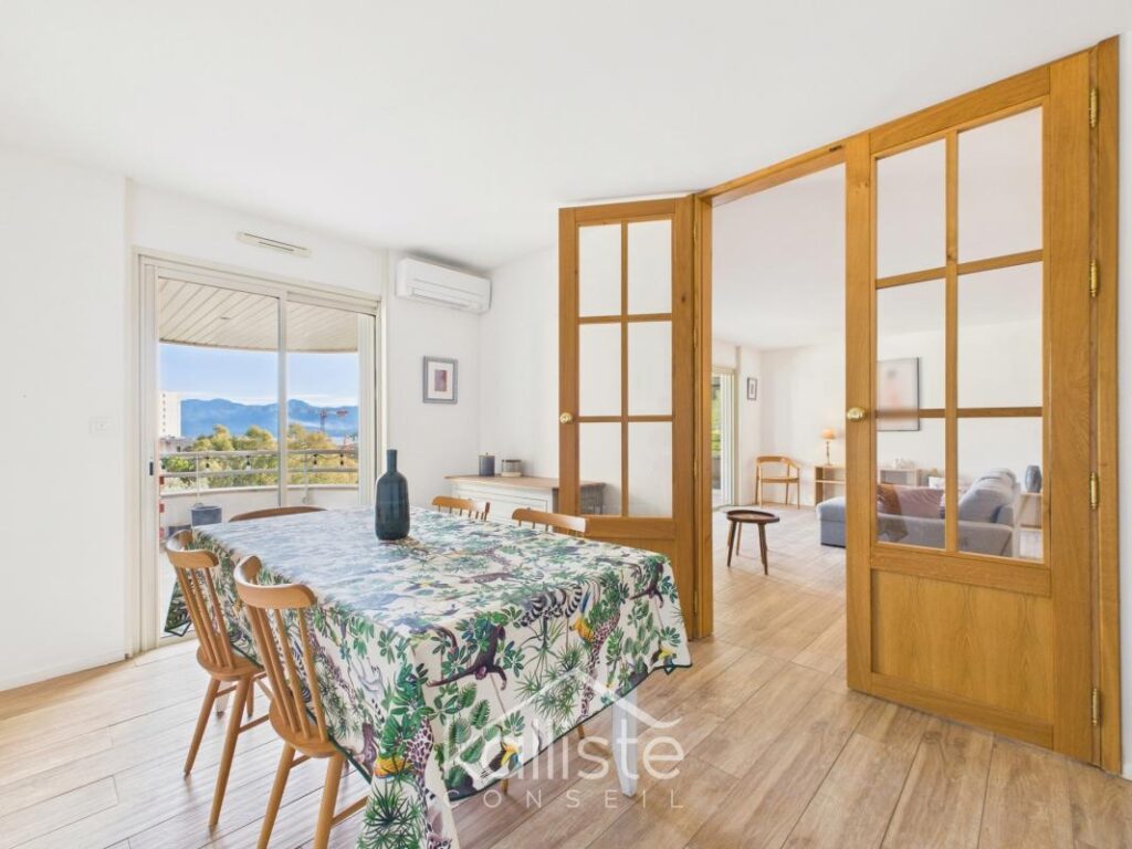 Appartement T5 131.87 m² de standing avec terrasse et garage – Ajaccio – 5 pièces – 4 chambres – 131 m²