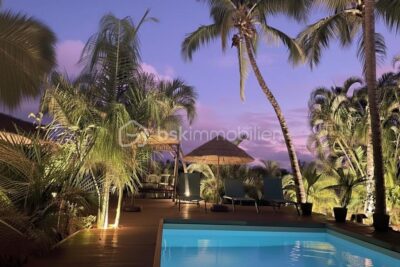 Splendide gîte avec piscine et spas Saint François – 6 pièces – 5 chambres – 170 m²