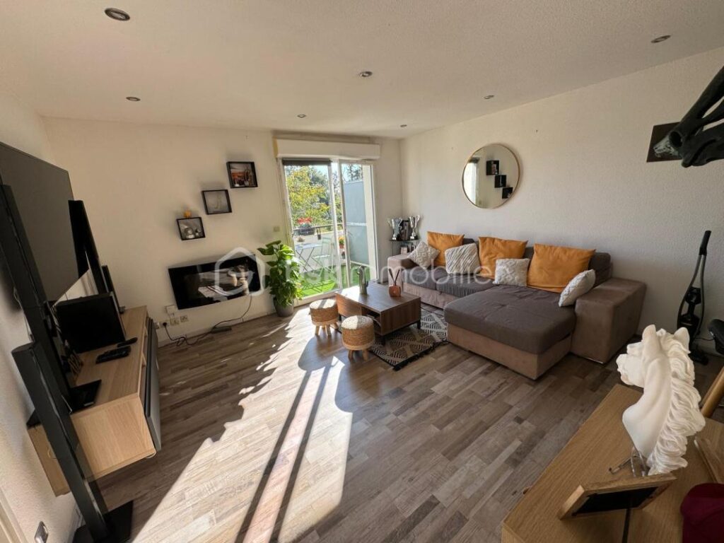 T2 2 étage meublé – 2 pièces – 1 chambre – 42 m²