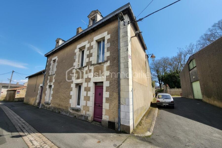 Maison à vendre à Mirebeau