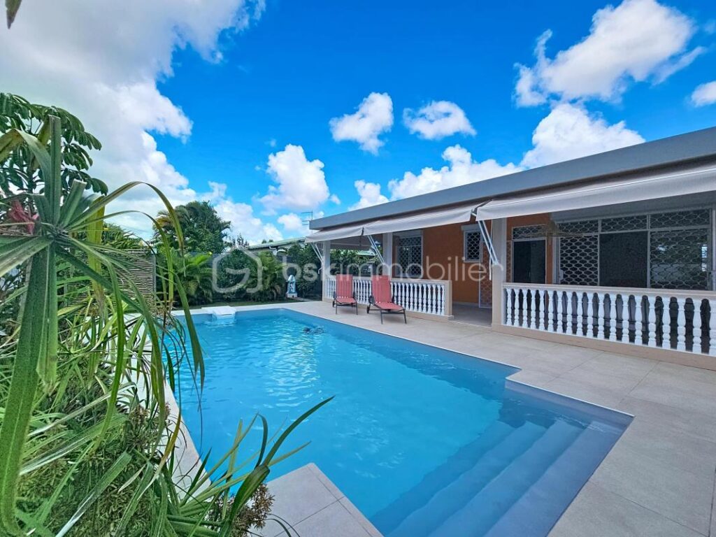 Villa 165 m2 piscine garage 3 chambres et atelier – 5 pièces – 3 chambres – 165 m²