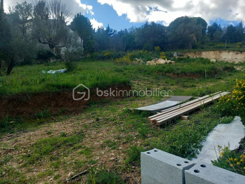 Centre ville terrain constructible – NR pièces – NR chambres – 356 m²