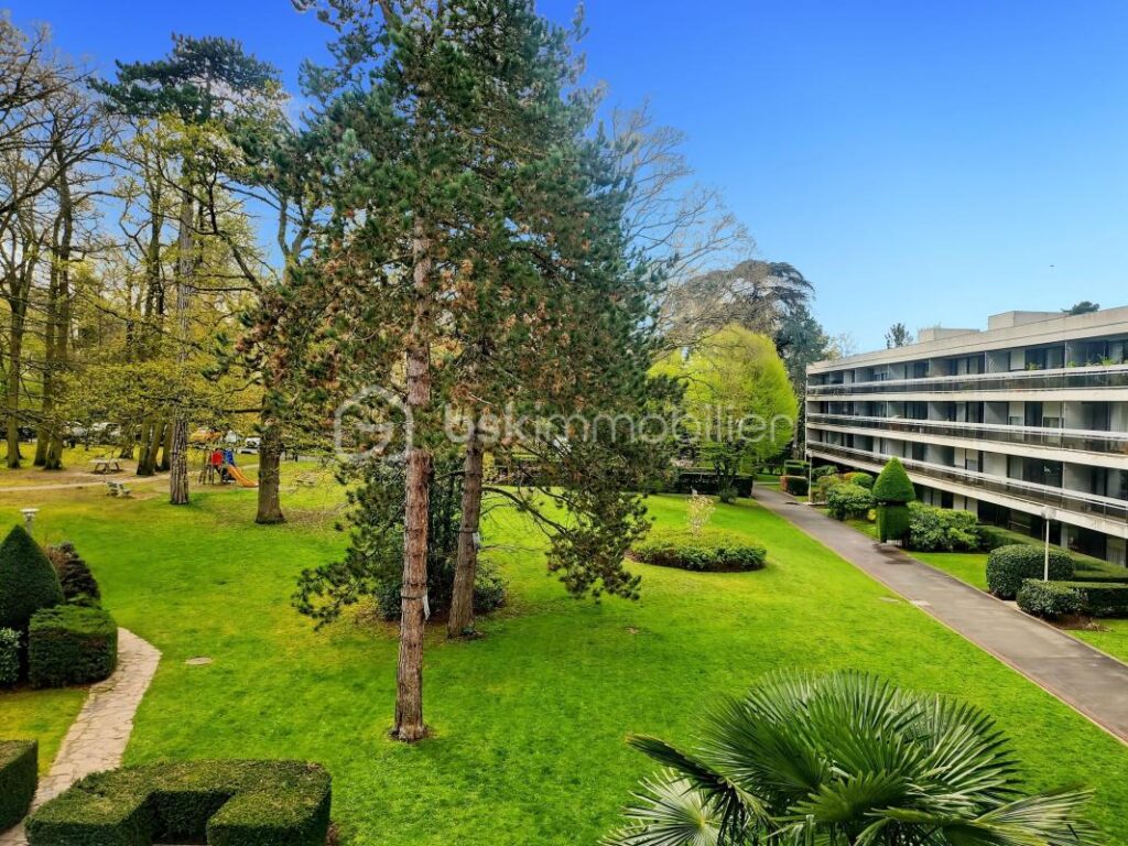 Versailles Clagny – Appartement 4 pièces – 86,74 m² – 2ᵉ étage avec ascenseur – balcons – parking – 4 pièces – 2 chambres – 87 m²