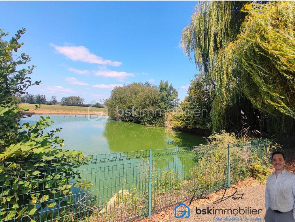 Belle propriété de 190m² en pleine campagne de Courcival – 8 pièces – 5 chambres – 190 m²