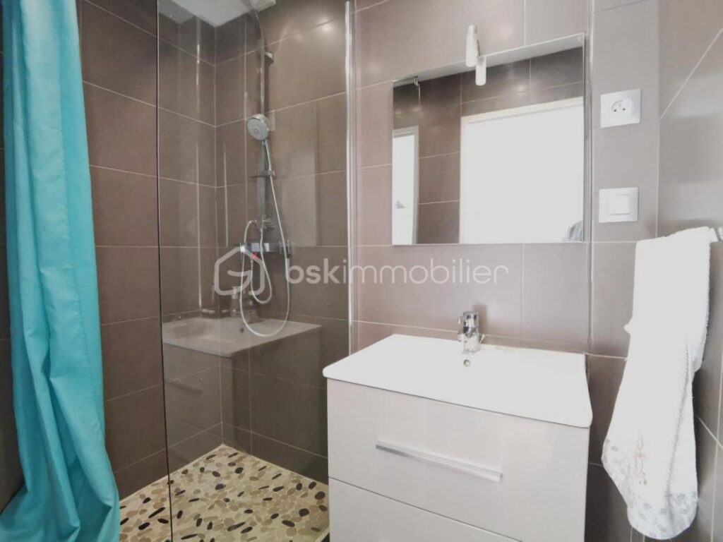 Beau T4 avec terrasse – 4 pièces – 3 chambres – 89 m²