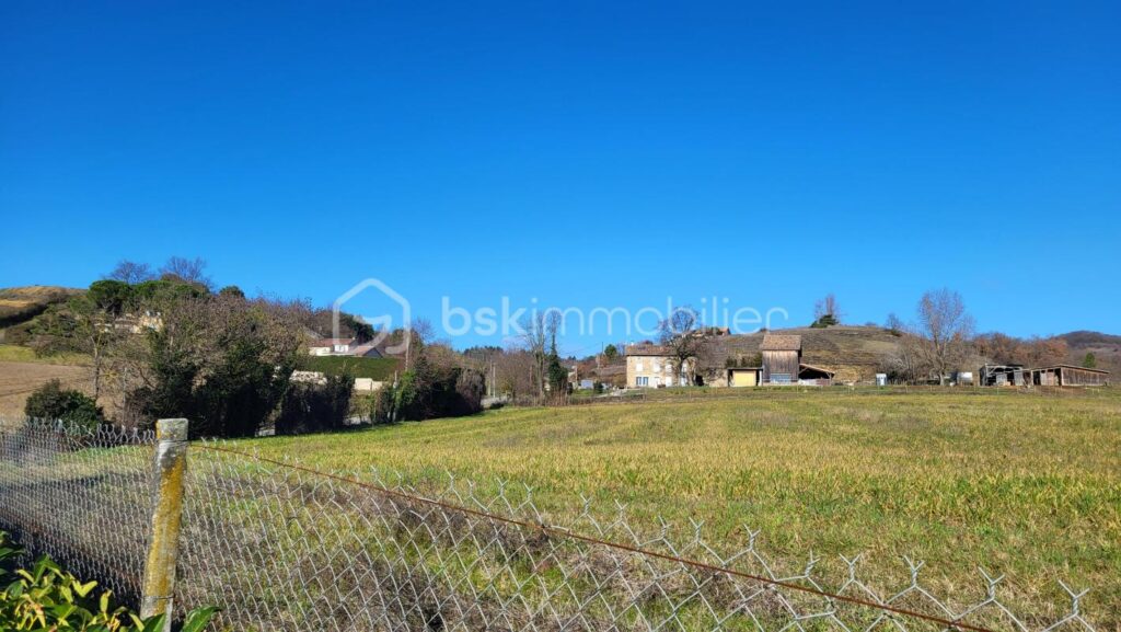 Maison t6 144 m2 avec terrain 6568 m2 – 6 pièces – 4 chambres – 144 m²