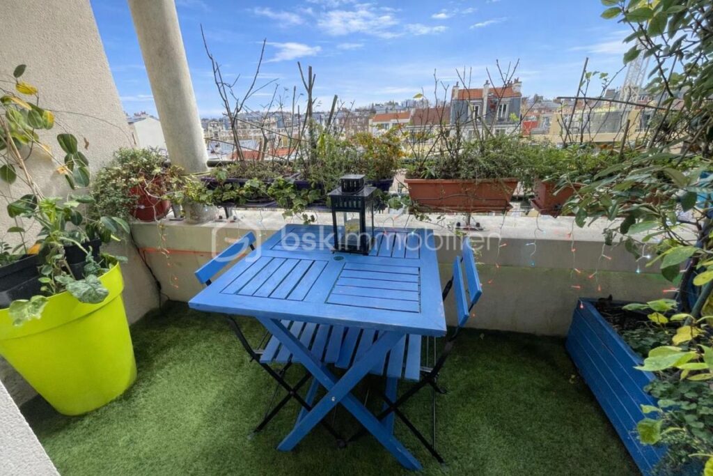 Duplex d’exception de130 m2 avec rooftop et vue Sacré-Cœur – 5 pièces – 4 chambres – 108 m²