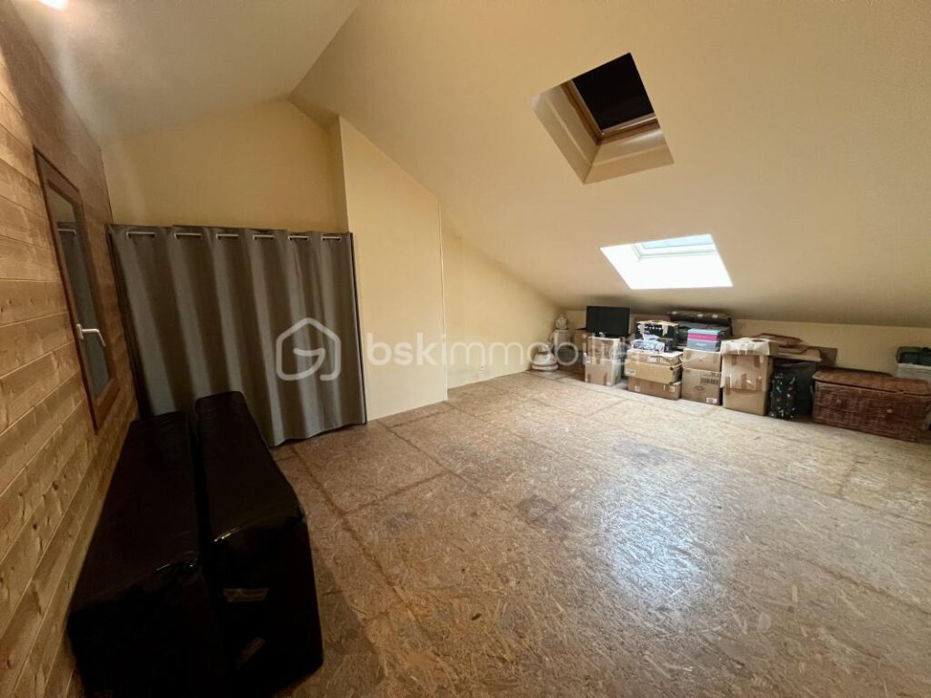 Succombez a une magnifique maison de pierre – 5 pièces – 3 chambres – 172 m²