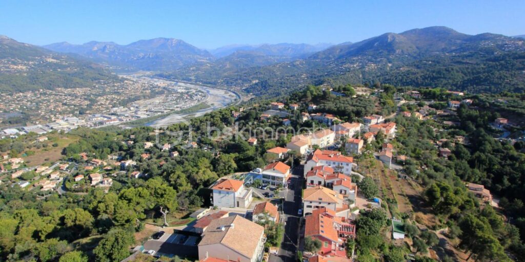 COLOMARS – IDEAL INVESTISSEUR – MAISON EN TRAVAUX INACHEVES – 500M² – TERRAIN 1975 M² – 20 MIN NICE – 6 pièces – 5 chambres – 499 m²