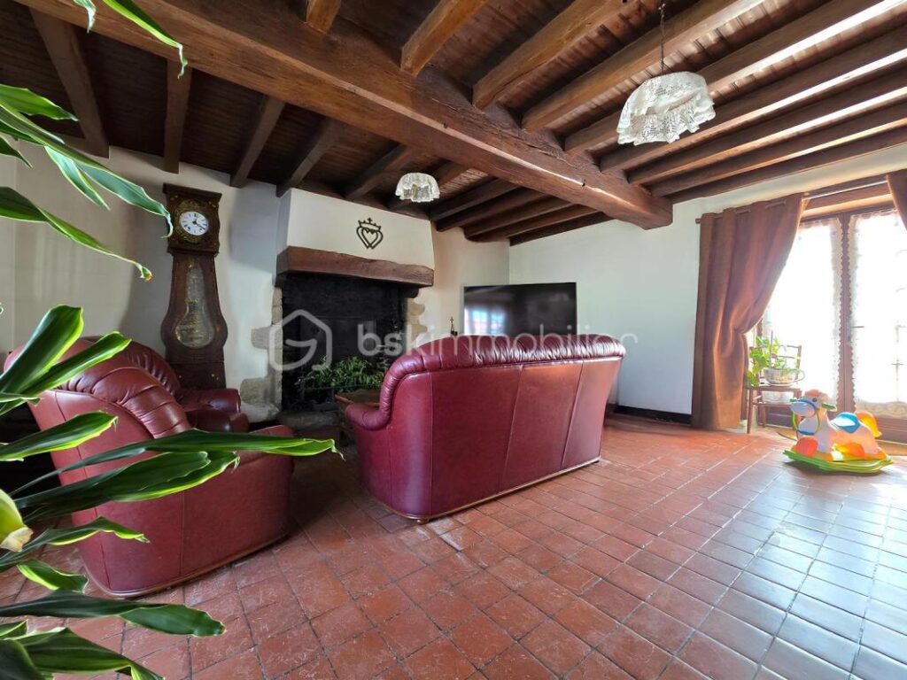 MAGNIFIQUE LOGIS ÉQUESTRE – 7 pièces – 4 chambres – 200 m²