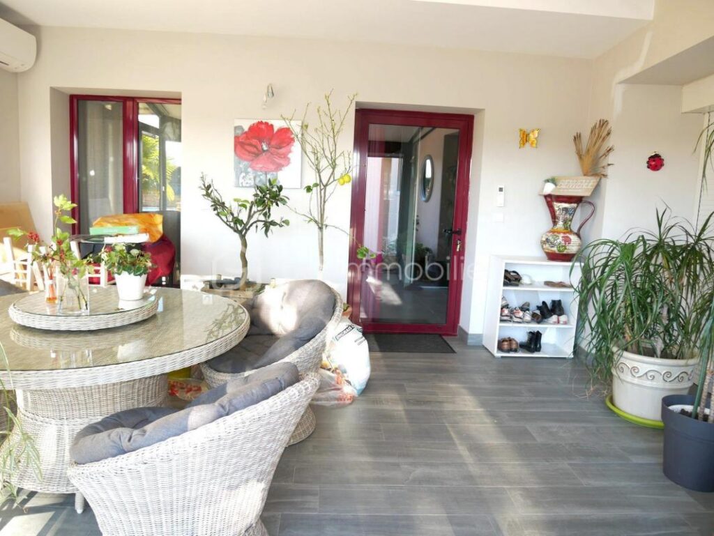 ANCIENNE FERME RÉNOVÉE – 7 pièces – 5 chambres – 316 m²