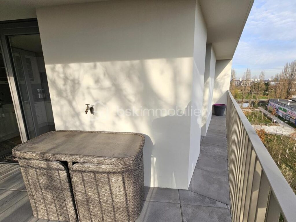 Appartement F3 DPE C 2023 bord du canal terrasse parking – 3 pièces – 2 chambres – 58 m²