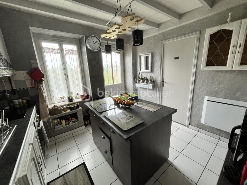 Charmante maison de village rénovée avec jardin – 4 pièces – 2 chambres – 73 m²