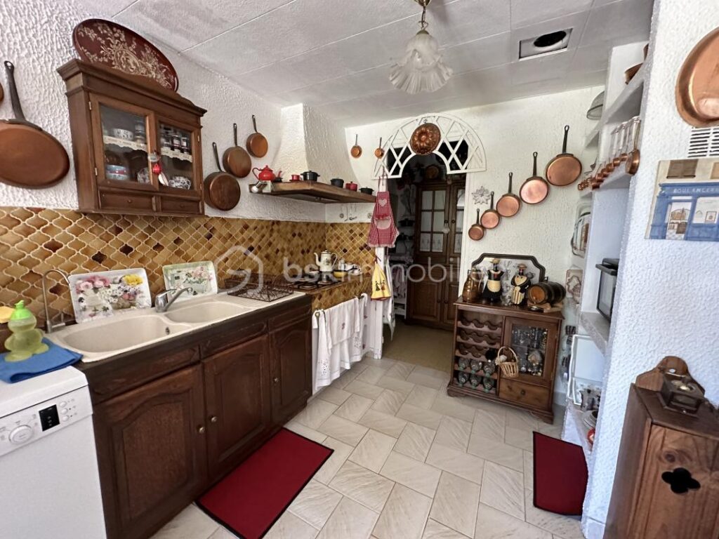 Villa 208 m2 – Vue Rade De TOULON – 7 pièces – 5 chambres – 208 m²