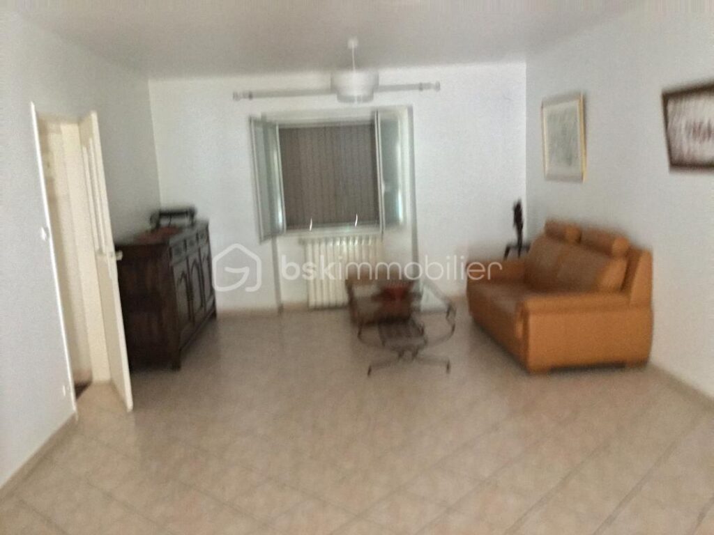 Une perle en centre village Saint Antonin Noble Val – 4 pièces – 3 chambres – 147 m²