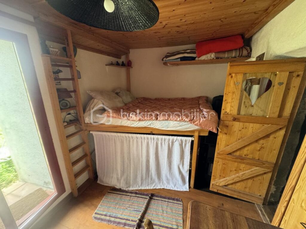 Maison de village avec petit jardin – 3 pièces – 2 chambres – 61 m²