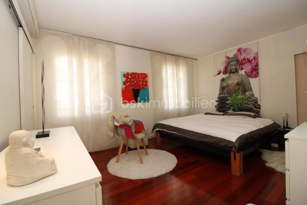 Maison 205 m2 5 ch – 7 pièces – 5 chambres – 205 m²