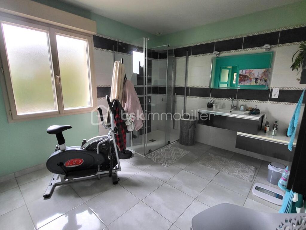 Maison au bord de l’eau ! – 4 pièces – 2 chambres – 130 m²