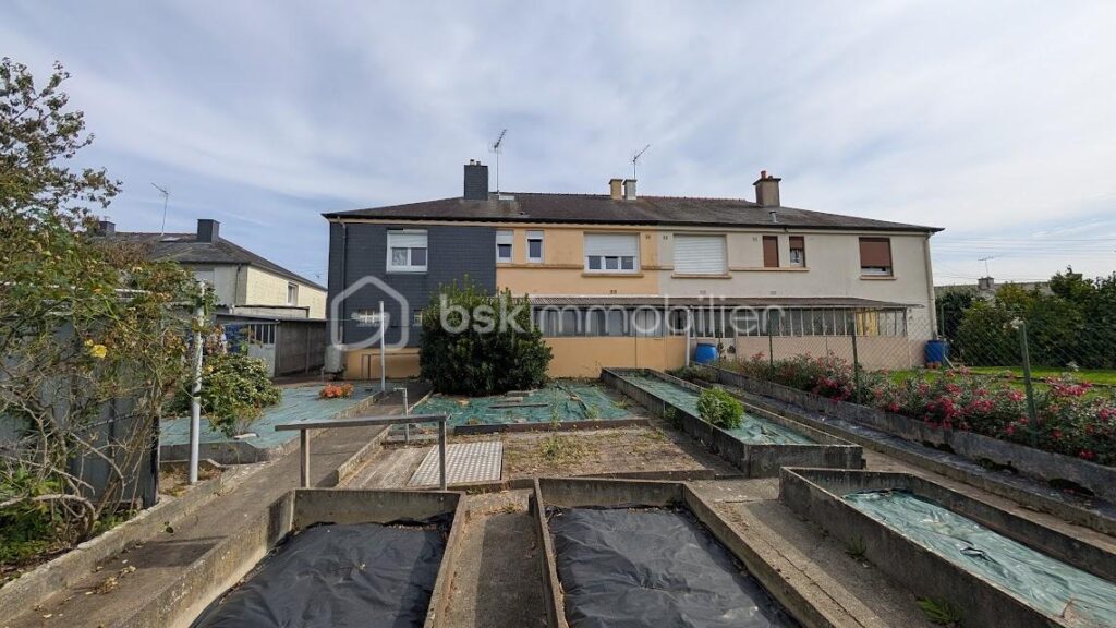 MAISON 3 CHAMBRES DE 77 M² quartier prisé de Fougères 35300 – 5 pièces – 3 chambres – 77 m²