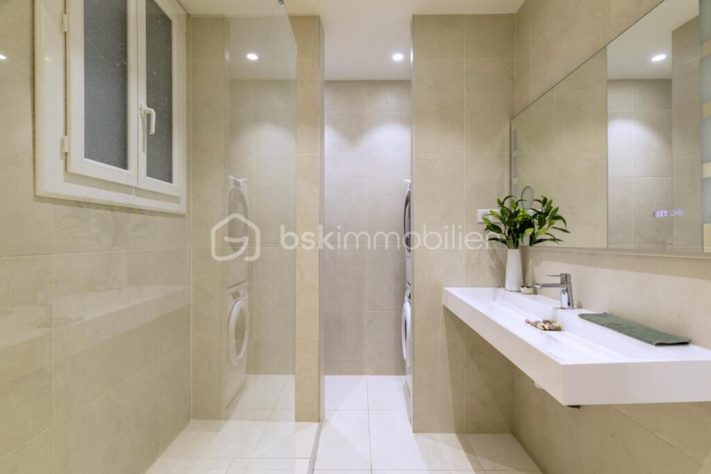 Appartement d’exception de 90 m2 – Boulevard Gambetta, Nice – 4 pièces – 2 chambres – 90 m²