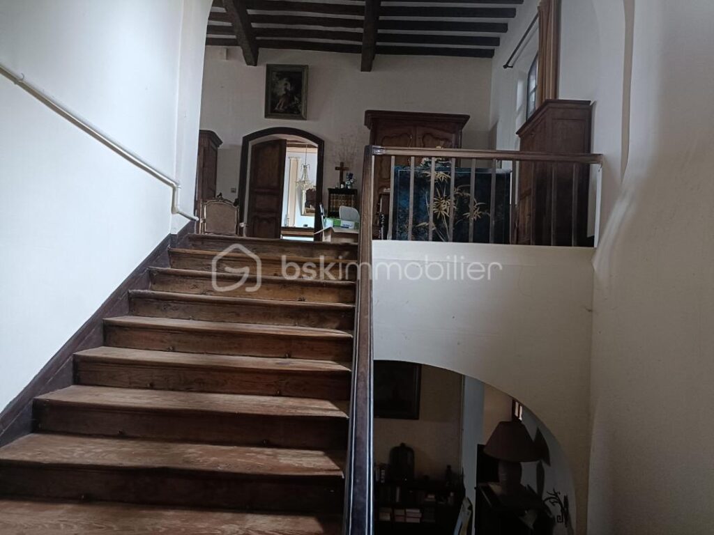 Vivez l’élégance intemporelle dans une maison historique d’Auvillar – 8 pièces – 4 chambres – 488 m²