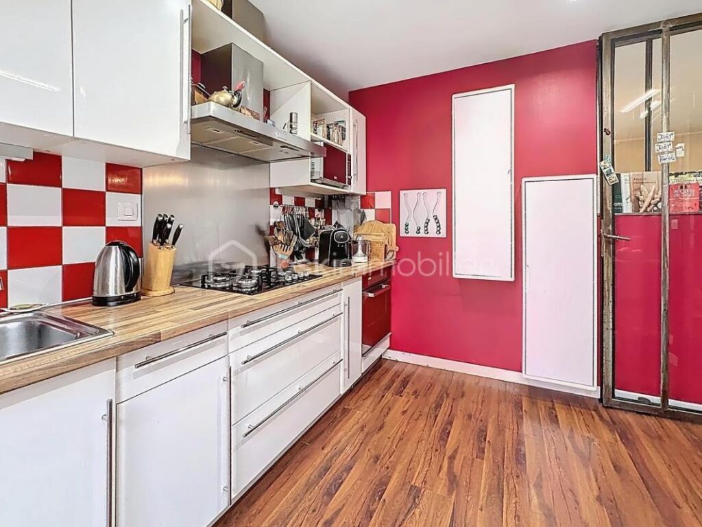 Maison familiale de charme 155m² au cœur de Sassenage, en bordure du Furon – 7 pièces – 4 chambres – 155 m²